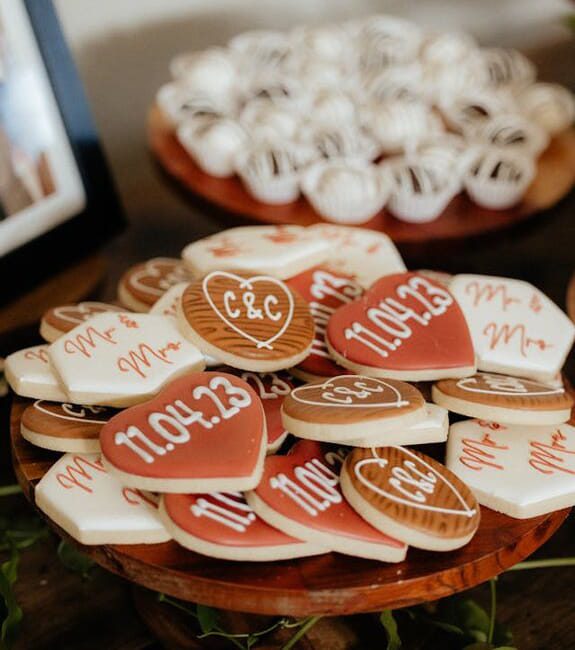 Why Cookies Make the Best Wedding Gifts